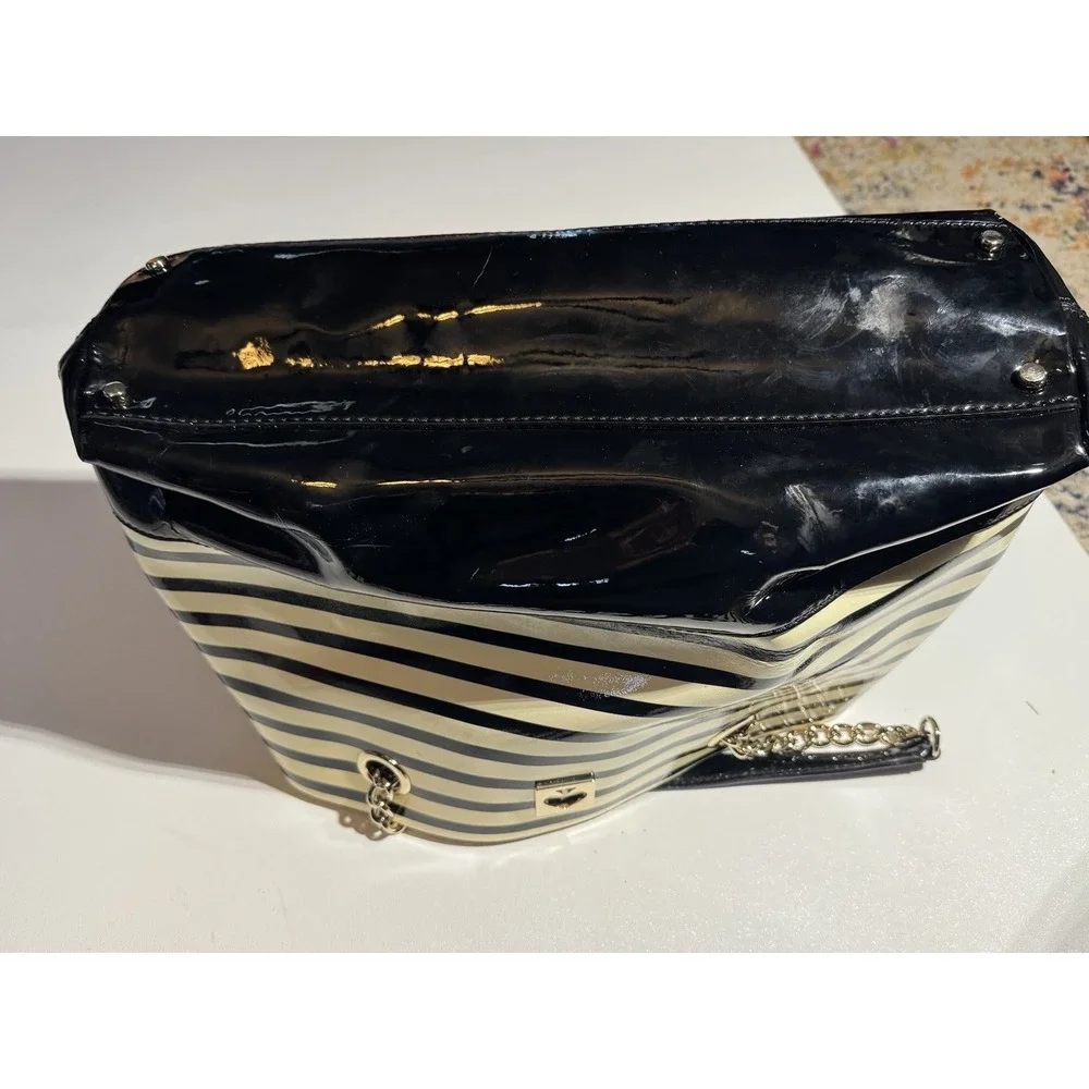 Kate Spade New York Striped Handbag Normal Wear And Tear Makings And Wear